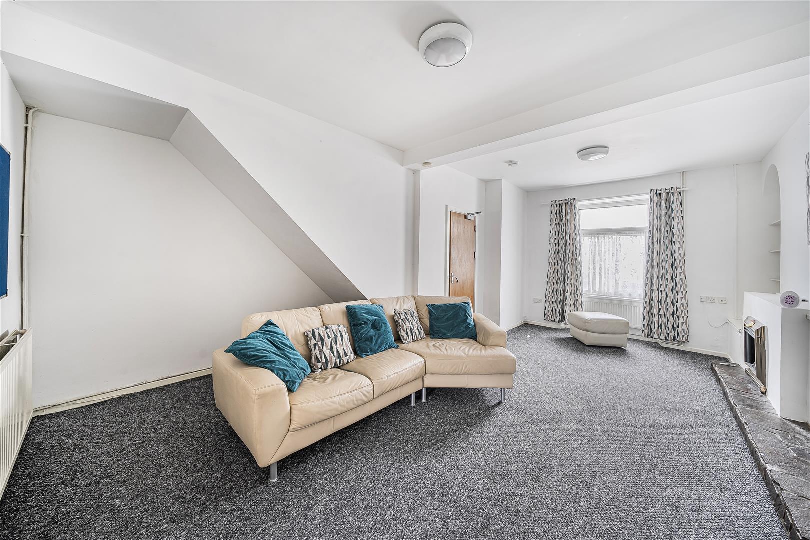 Fleet Street, Sandfields, Swansea, SA1 3US